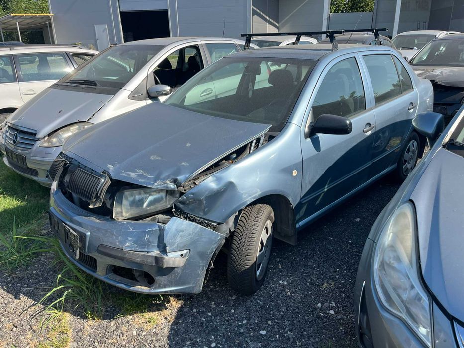 Dezmembrez Skoda Fabia 1 facelift limuzina bleo 1,2 benzina 2006