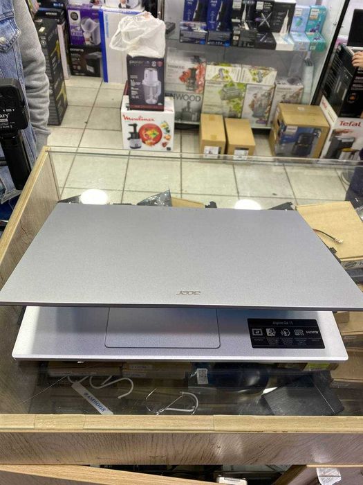 Acer Go intel core 3 15-avlod DDR5 8/128