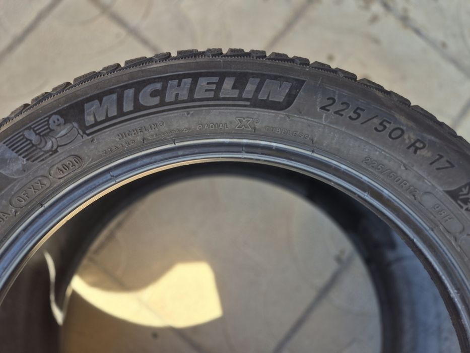 4бр.зимни гуми 225/50/17 98 Н Michelin