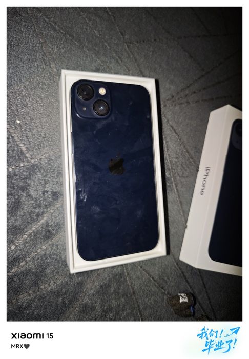 Продам iphone 13