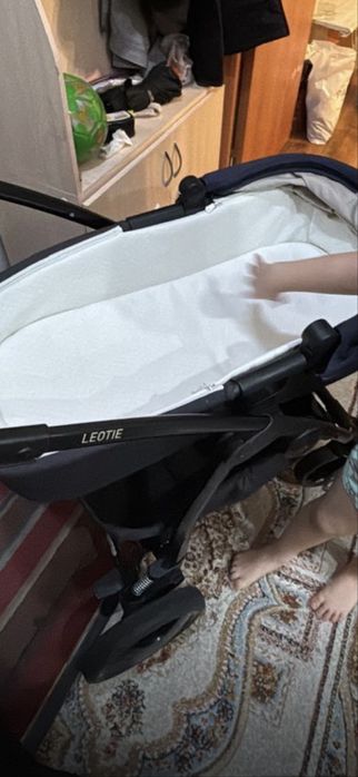 Продам коляску Cybex 2в1