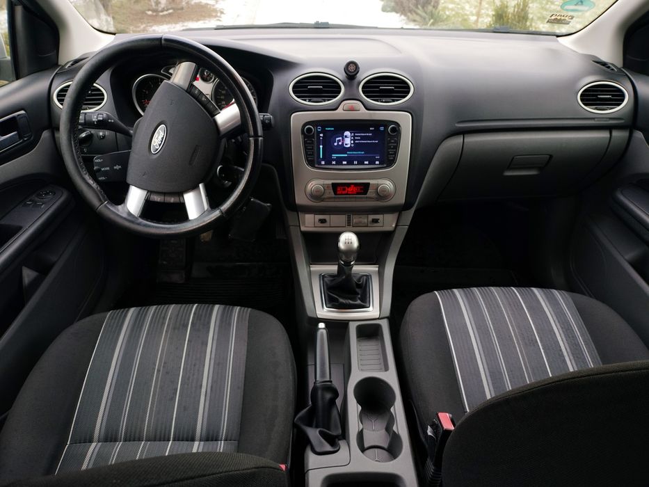 Ford   Focus  2009