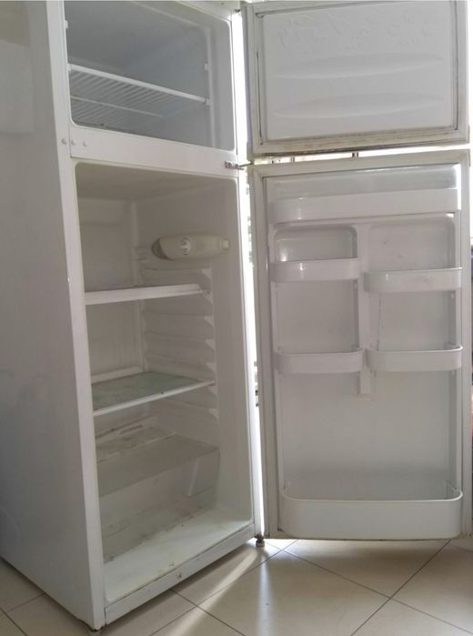 2 бр. Стъклени рафтове за Хладилник Beko RRN2260