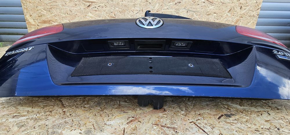 Haion Volkswagen Passat B7 Original Complet cod Culoare  LH5X = LD5Q  Fără rugină  prețul din Rm-Vâlcea
