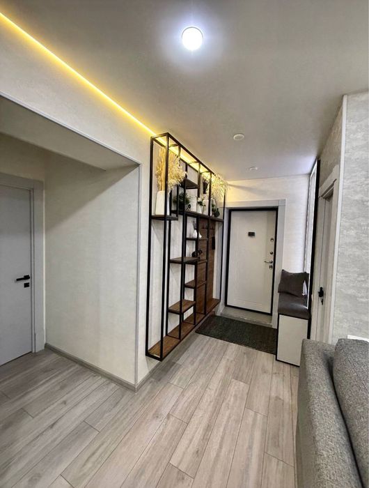 Евро квартира 3/2/4 на: Цум,Ц-7, 110школа