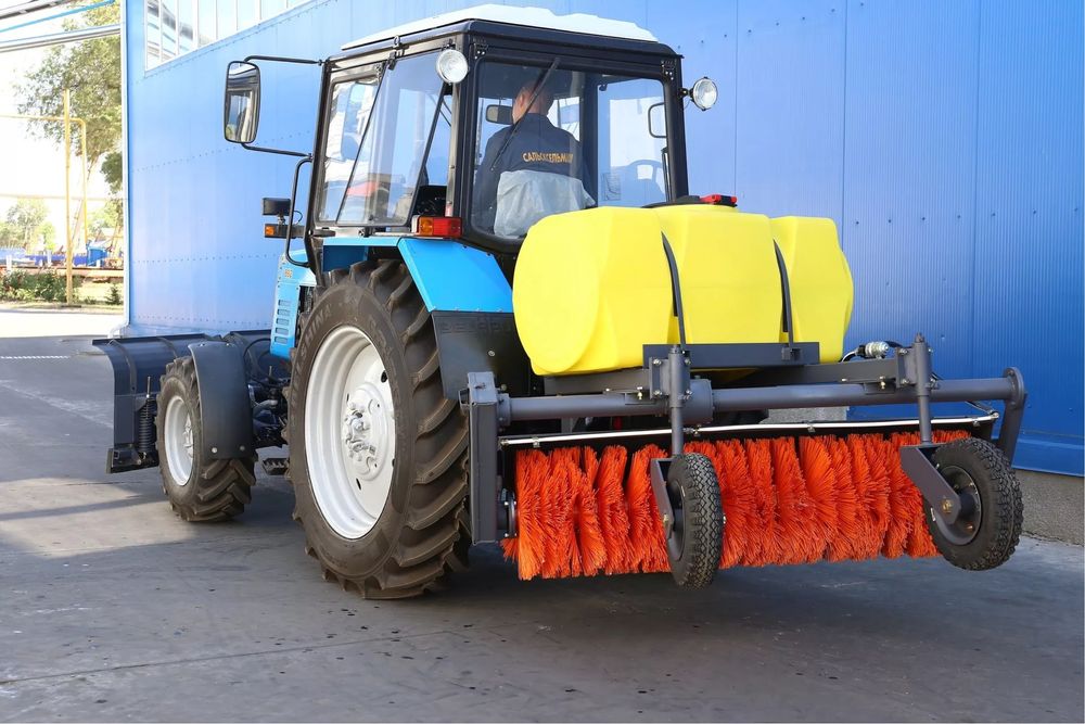 Аренда трактора с щеткой и отвалом - Аренда экскаваторов, тракторов ...