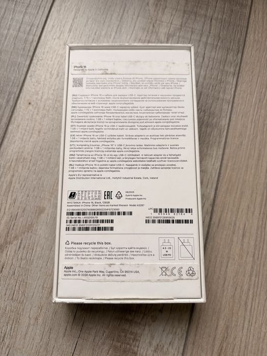 Айфон 16 в черном цвете идеал 128 гб