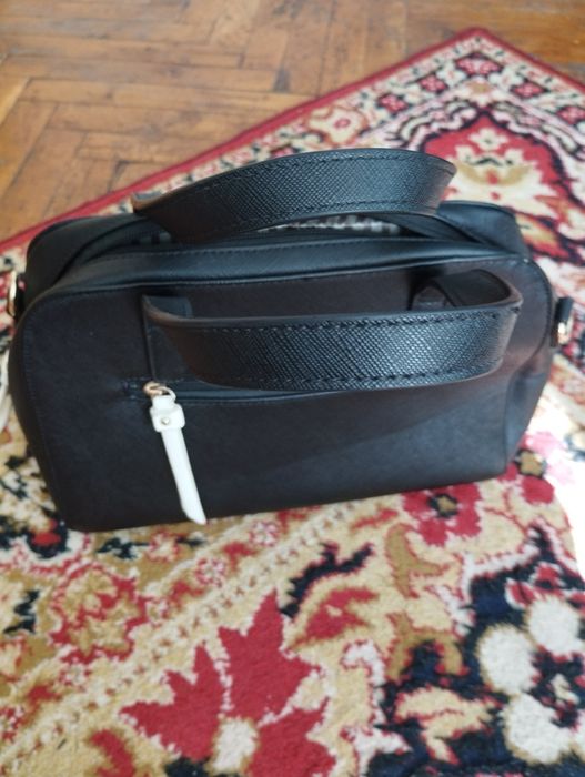 Дамска кожена чанта