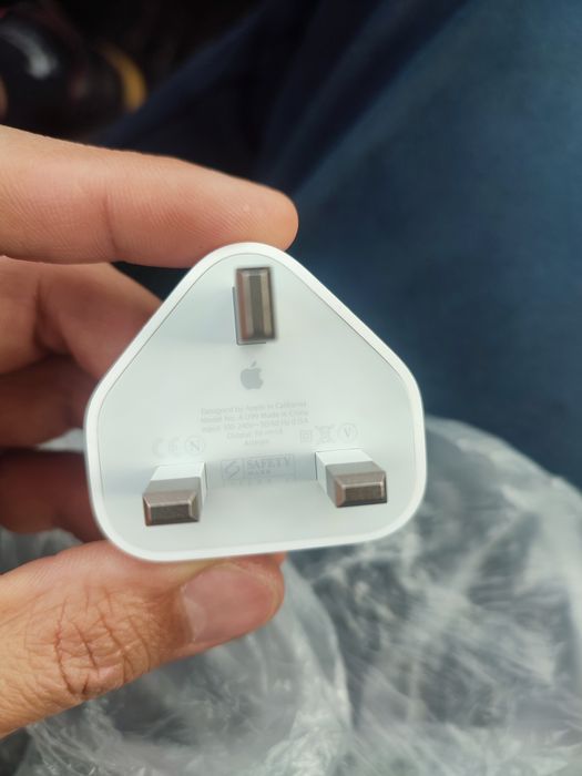 Зарядное устройство iPhone