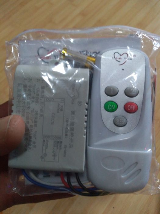 Telecomanda+receptor pt. lustra sau alte aparate electrocasnice (220v)