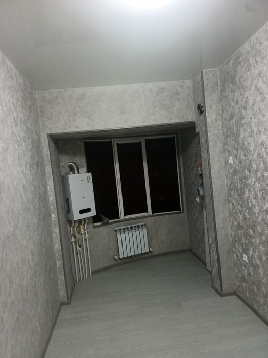 Ekskvatirniyda 7 etajli liftli domning 5 etajida yevro tamir uy sotila