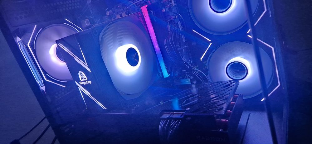 600FPS CS2 RYZEN 5 7500F RX 6800 16GB VRAM 2.25TB 16GB RAM 6000mhz AM5