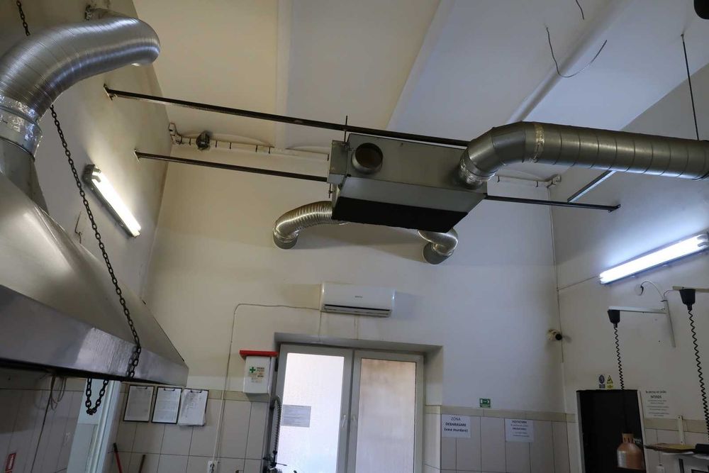 Inchiriez spatiu comercial in Piata Unirii nr 5, Oradea