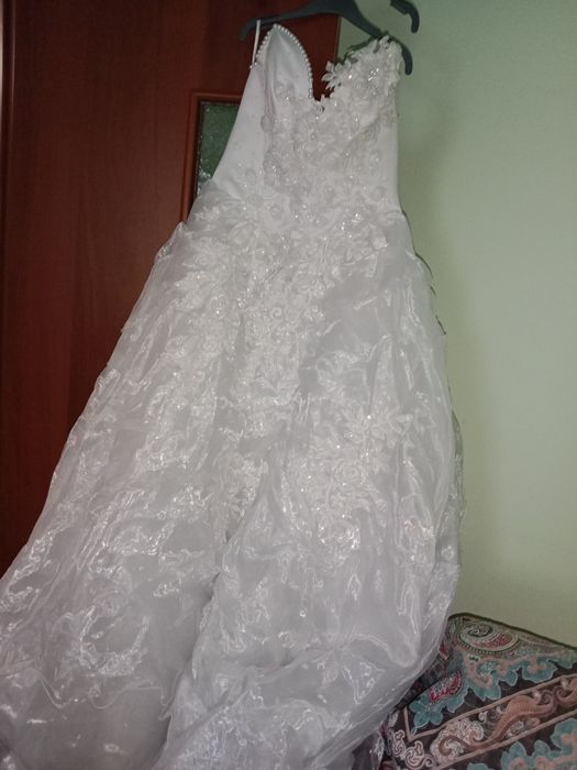 Продам свадебное платье