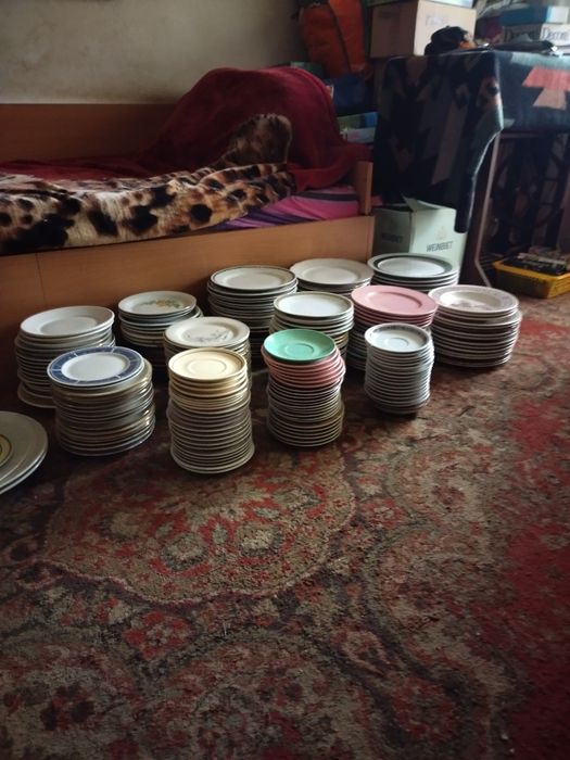 Farfurii in stare foarte buna