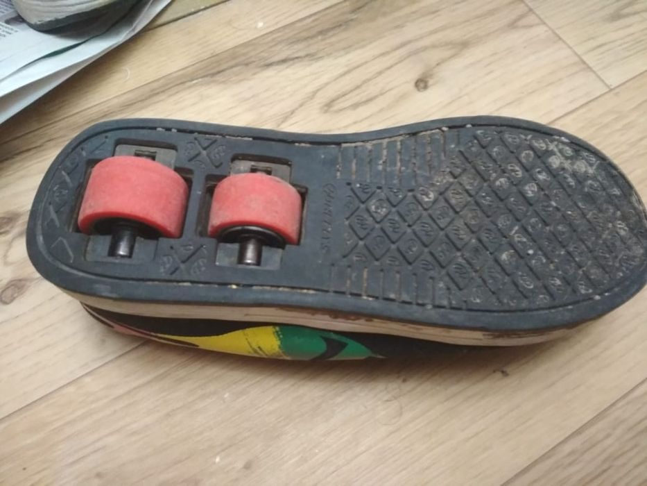 Хорошие Кеды с роликами