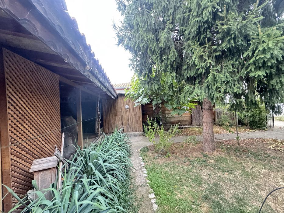 Продава къща в гр. Казанлък