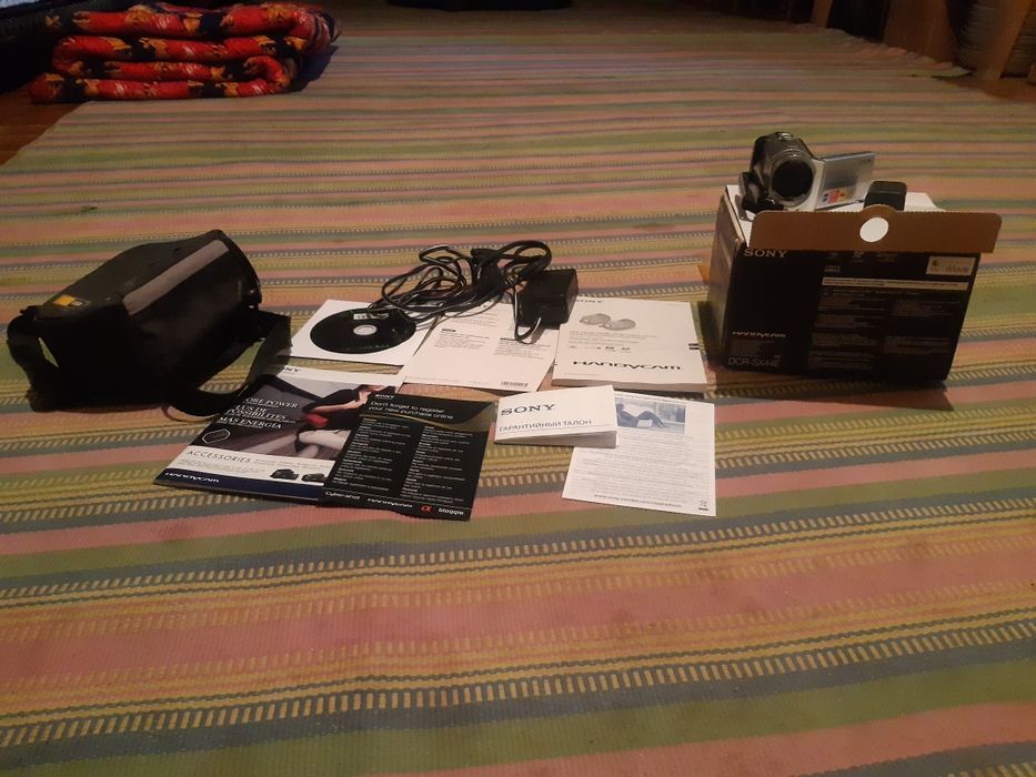 Videokamera Sony  sotiladi