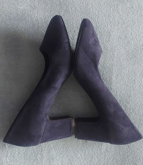 Pantofi smart-casual cu toc mediu