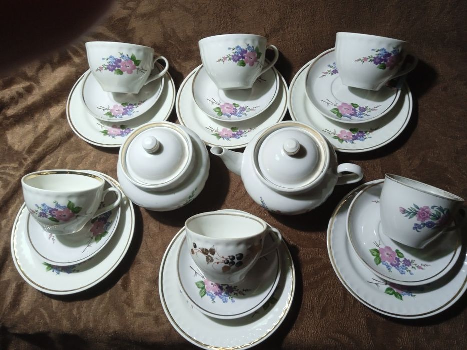 Чайный сервиз на 6 персон