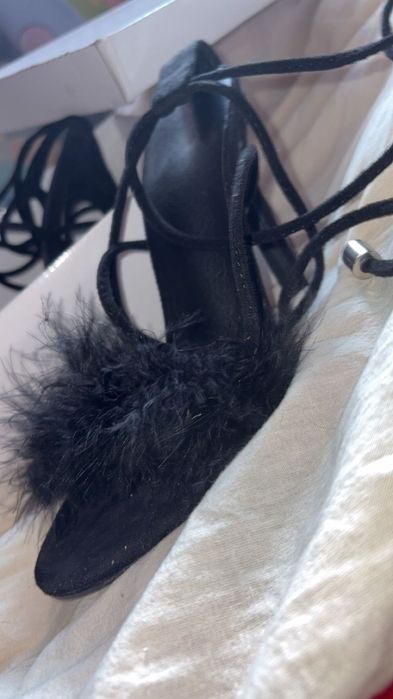 Sandale de damă cu toc înalt și piele întoarsă