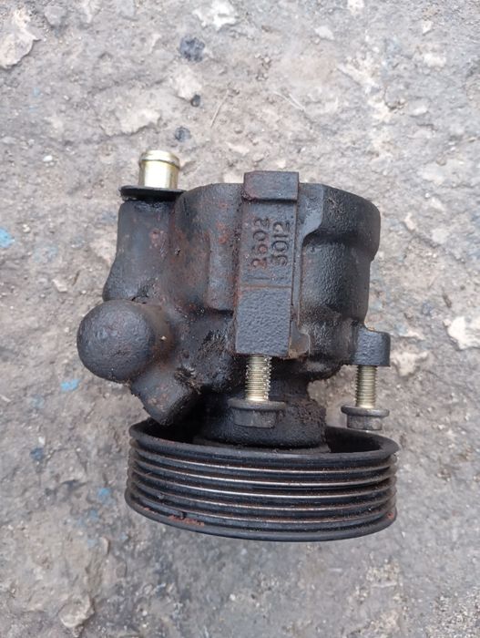 Хидравлична помпа Renault Laguna 1 1.6 107