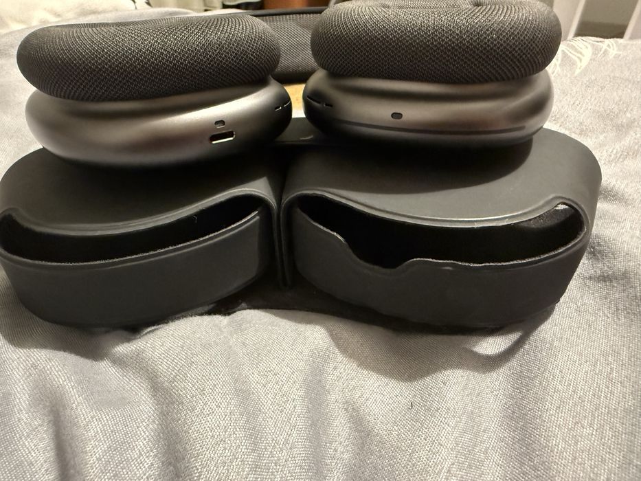 Casti over ear Apple AirPods Max culoare space Grey plus husa original