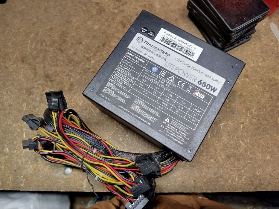 Блок питания Thermaltake Litepower 650W