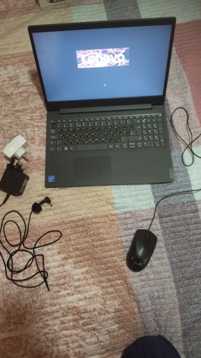 Noutbuk sotiladi xotira 1 TB