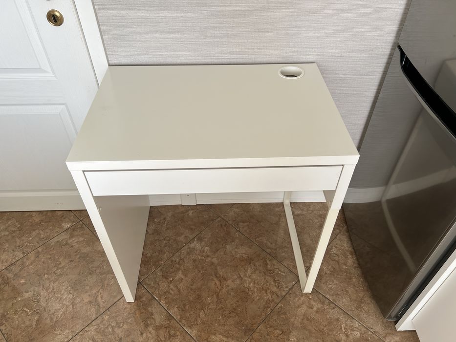Бюро MICKE от IKEA 73 / 50 / 75 см