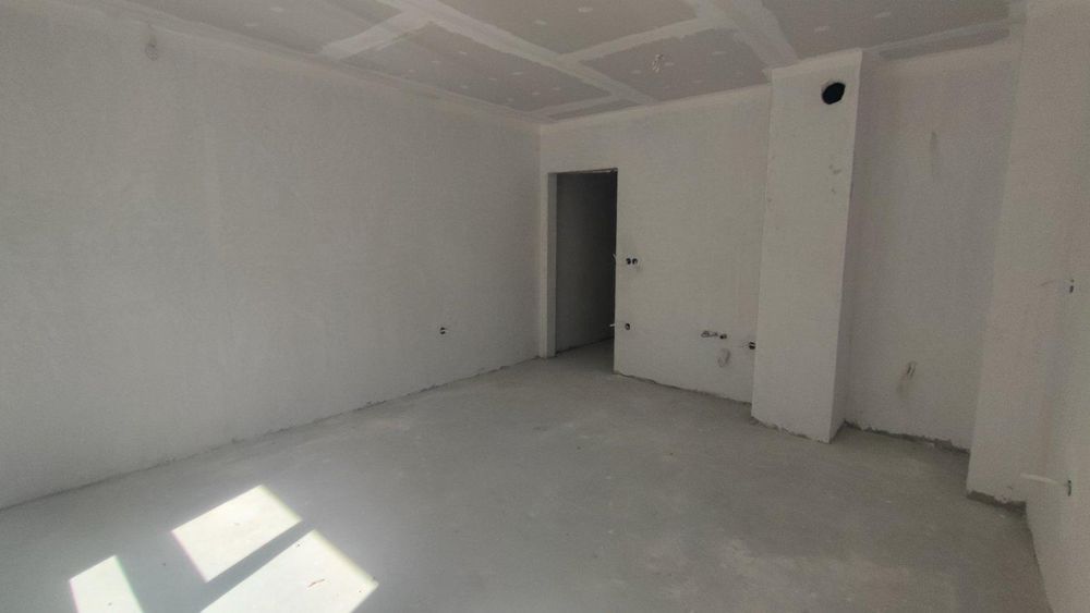 Продава се Тристаен апартамент в Варна, Лятно кино Тракия - 112 кв.м за 2036 €/кв.м - Снимка #9