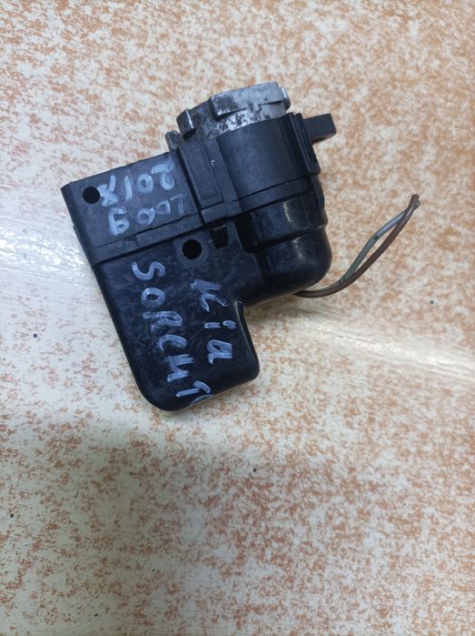 Мотор складывания зеркал  заднего вида  Kia  Sorento