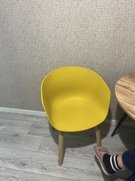 Продам стулья 2 штуки