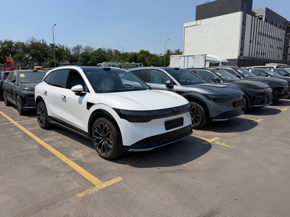 Zeekr 7X 4WD 2024 йил