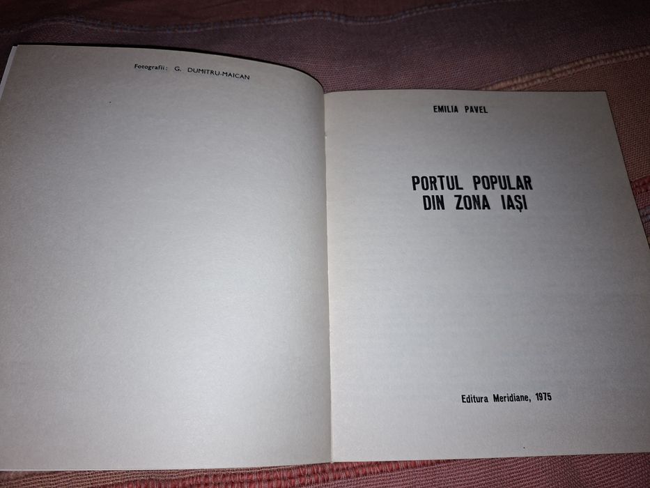 Portul popular din zona IASI - Emilia Pavel