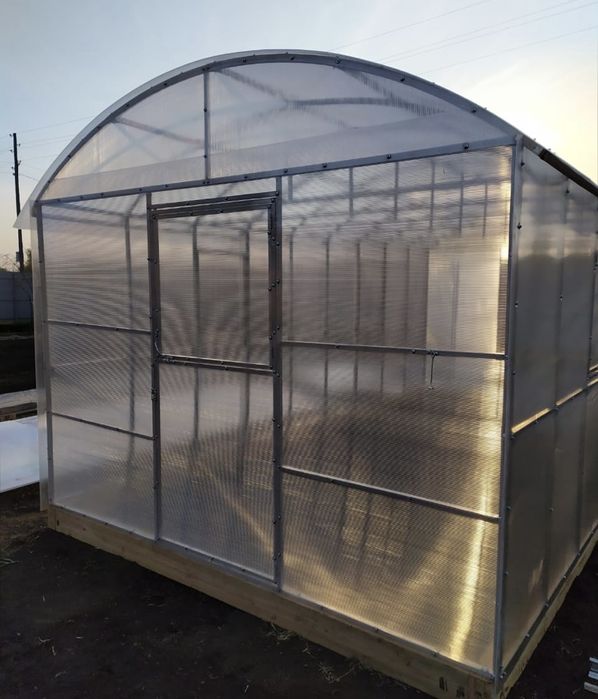 Теплица прямостенная «премиум»