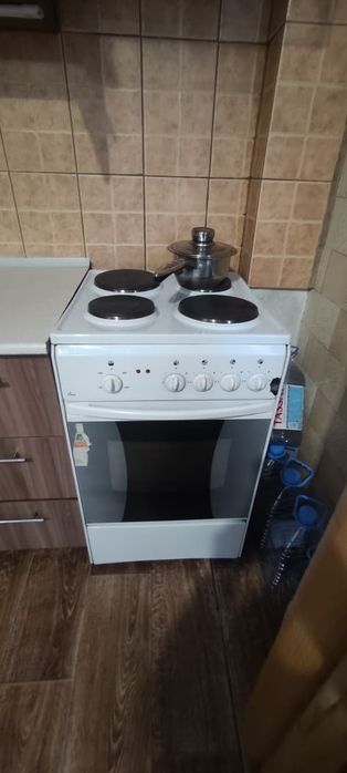 Электроплита  б/у