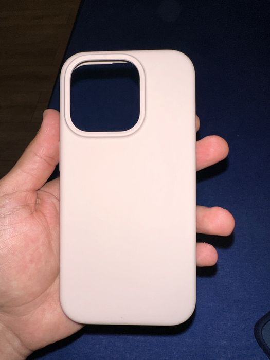 2 Huse compatibile cu iPhone 15 pro