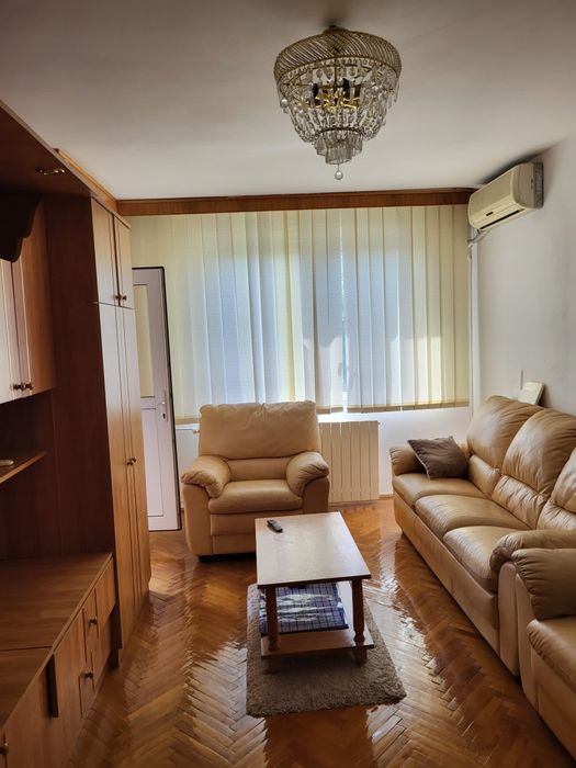 Inchiriez apartament 4 camere zona Aparatorii Patriei sector 4