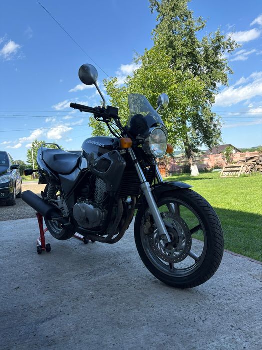 Honda cb 500 an fabricatie 1998  acte Germania