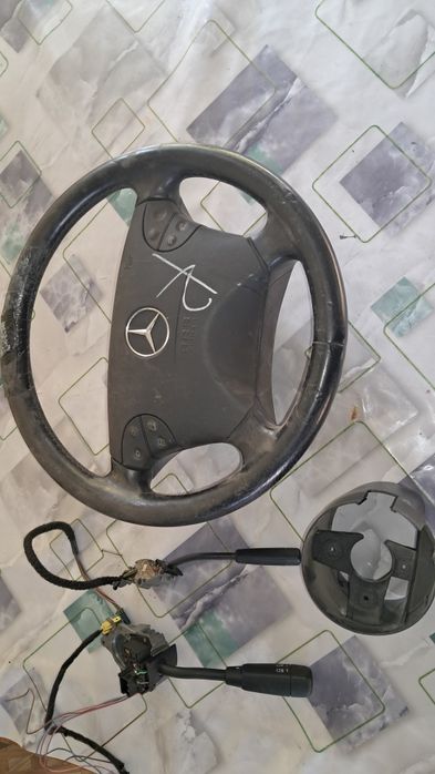 Мерс.210 Центр консоль.