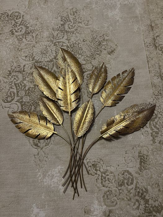 Decoratiune de perete frunze aurii