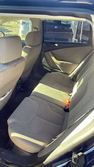 De vanzare passat b6 break
