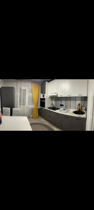 Продам 2х комн кв улучшенной планировки .