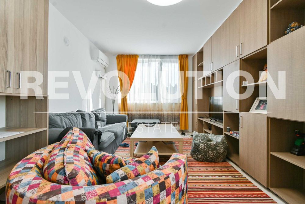 Двуетажна къща в с. Егълница