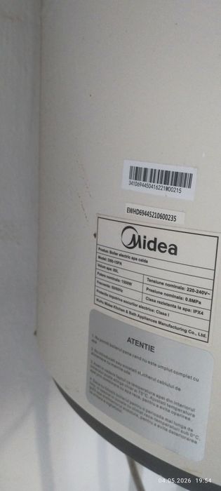 Vând boiler  80 l