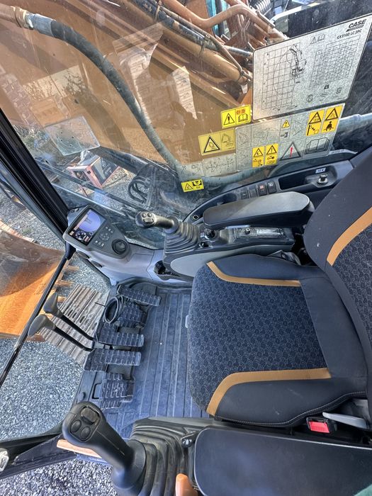 Excavator CASE CX210D