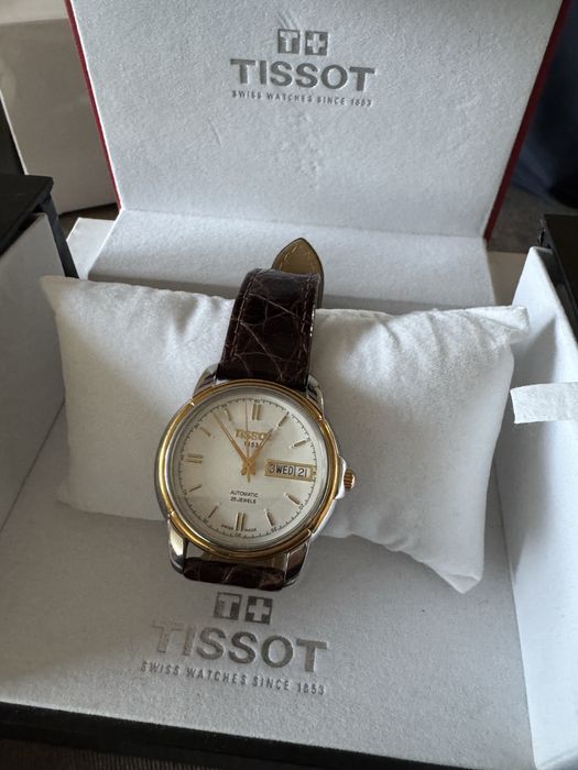 Продам мужские часы Tissot