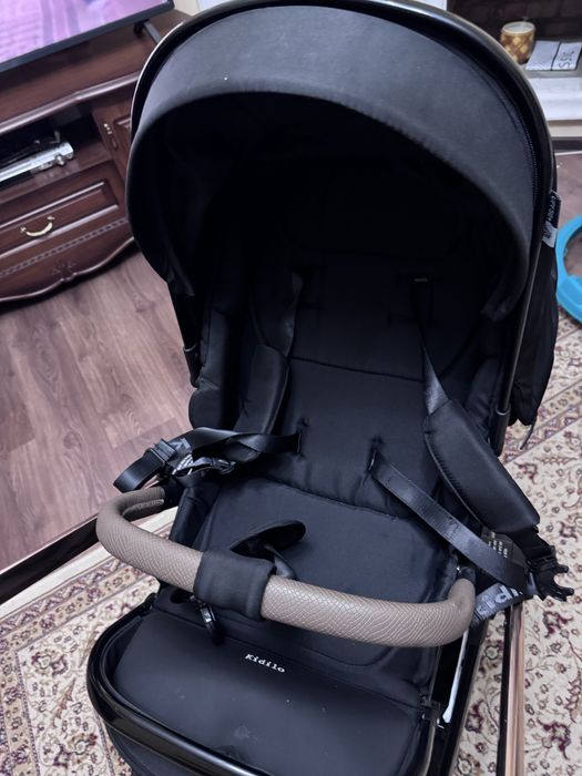 Коляска kidilo в идеальном состоянии