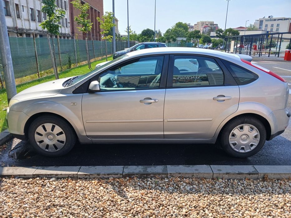 Vând Ford Focus 2- Navigație android